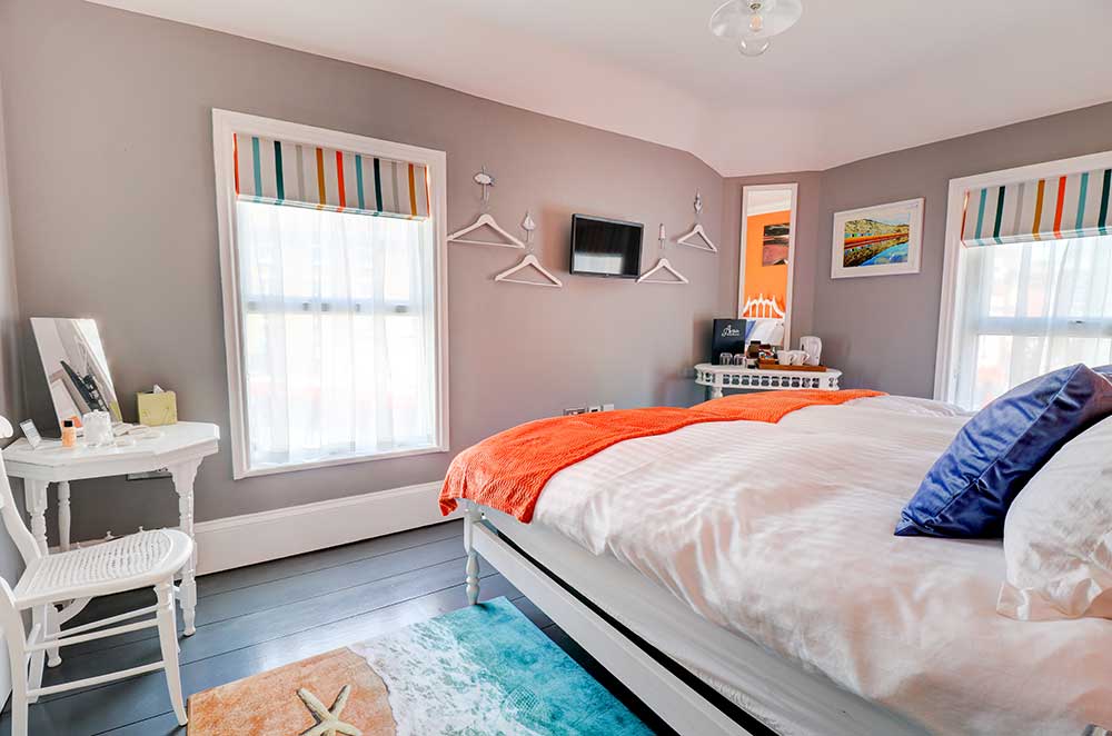 Beach room in Broadstairs bed and breakfast